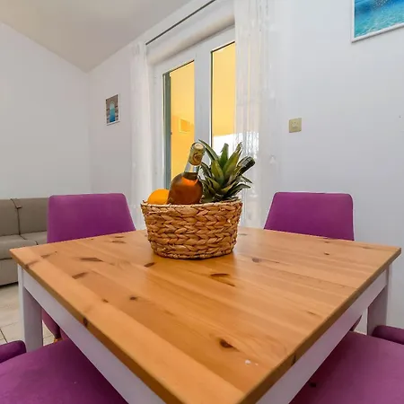 Apartment Tina